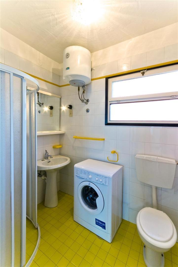 Glicini Apartment Bibione Exterior photo